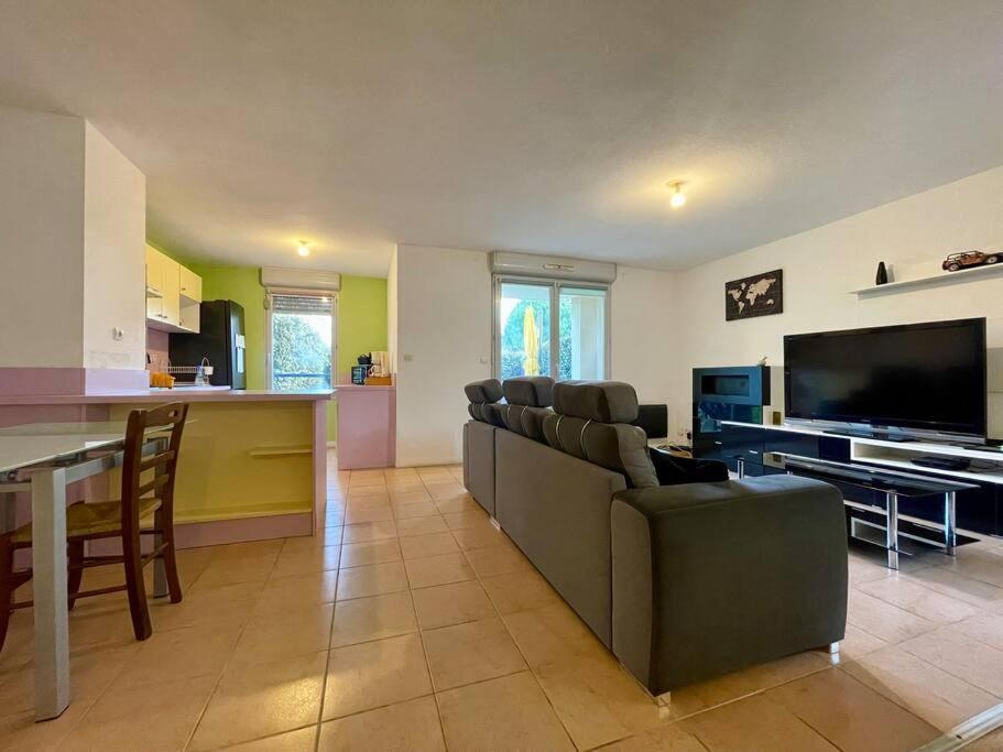 L'Appartement Michelet - Parking Prive Et Gratuit - 2Km Cite Medievale Carcassonne Esterno foto
