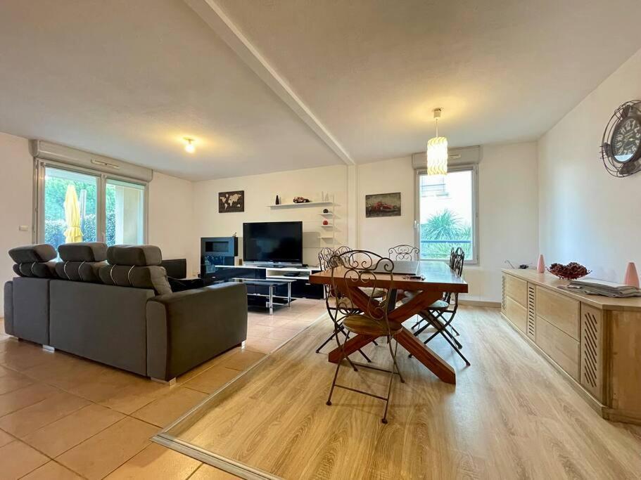 L'Appartement Michelet - Parking Prive Et Gratuit - 2Km Cite Medievale Carcassonne Esterno foto